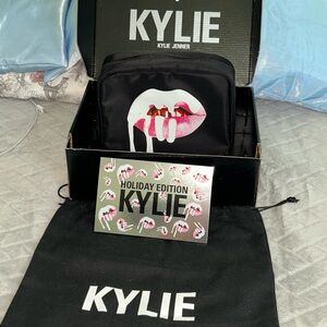 New original Black Kylie makeup bag no box as is